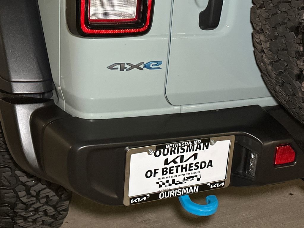 Used 2024 Jeep Wrangler Unlimited image 5