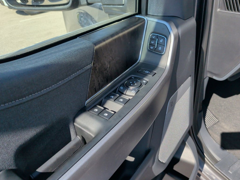 New 2027 Ford F350 Lariat w/ Lariat Premium Package AWD/4WD image 12