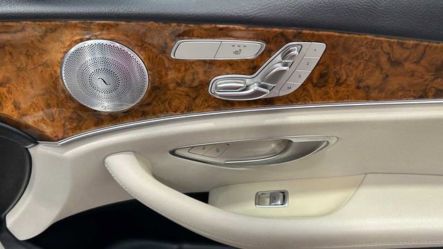 Used 2018 Mercedes-Benz E 300 image 11