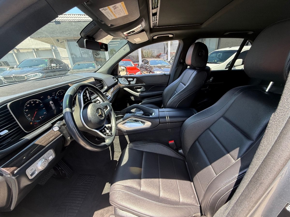 Used 2020 Mercedes-Benz GLE 350 w/ 3rd Row Seat Package image 15