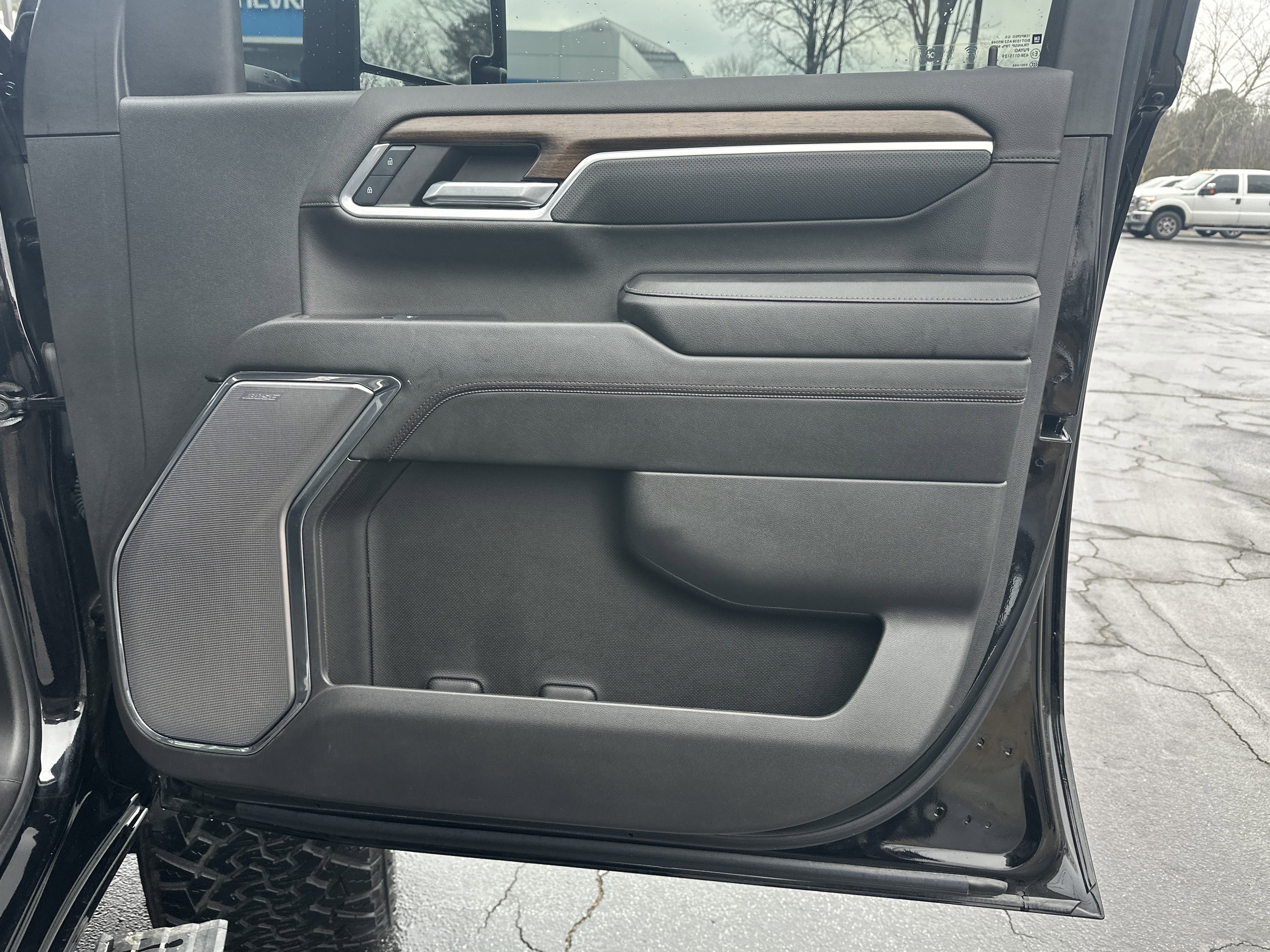 Used 2024 Chevrolet Silverado 2500 High Country w/ Midnight Edition image 18