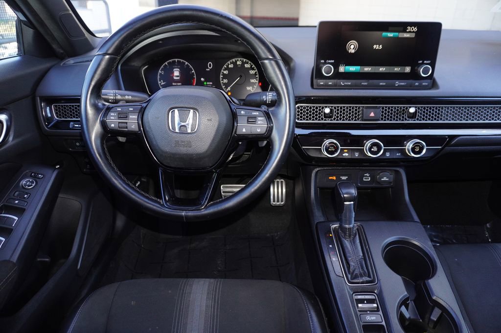 Used 2022 Honda Civic Sport image 9