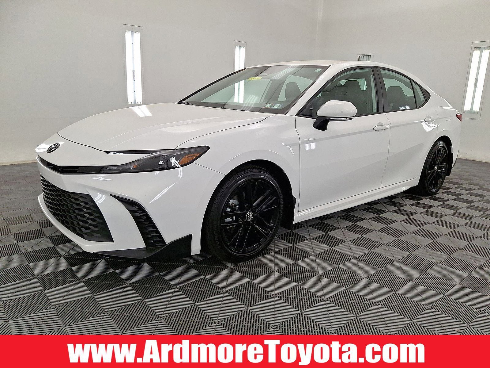 Used 2026 Toyota Camry SE w/ Convenience Package