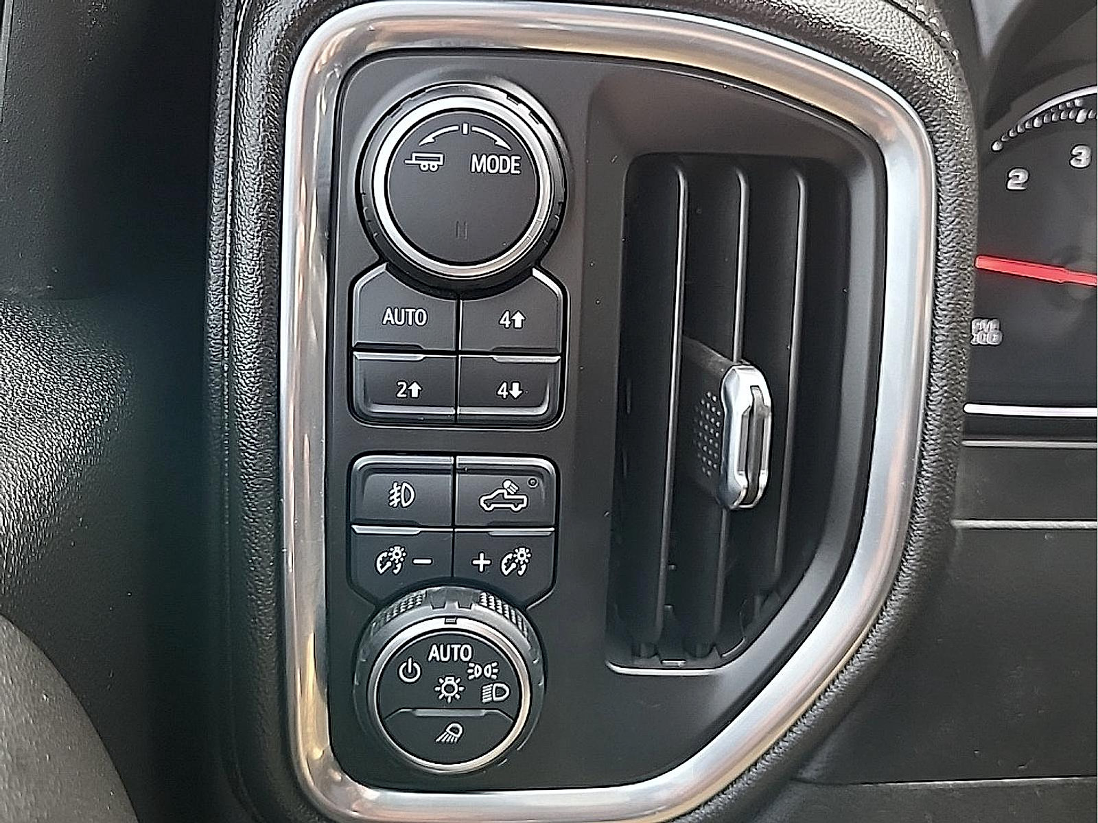 Used 2020 Chevrolet Silverado 2500 LT w/ All Star Edition AWD/4WD image 21