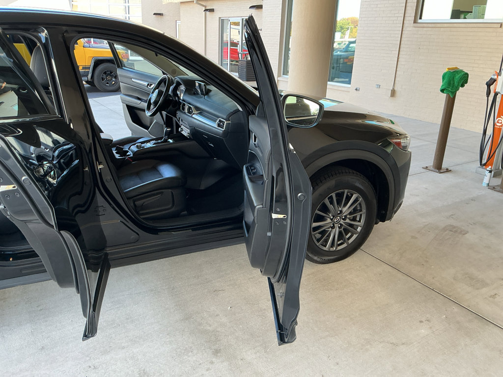 Used 2019 MAZDA CX-5 Touring image 13