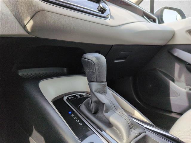 Used 2021 Toyota Corolla LE image 12