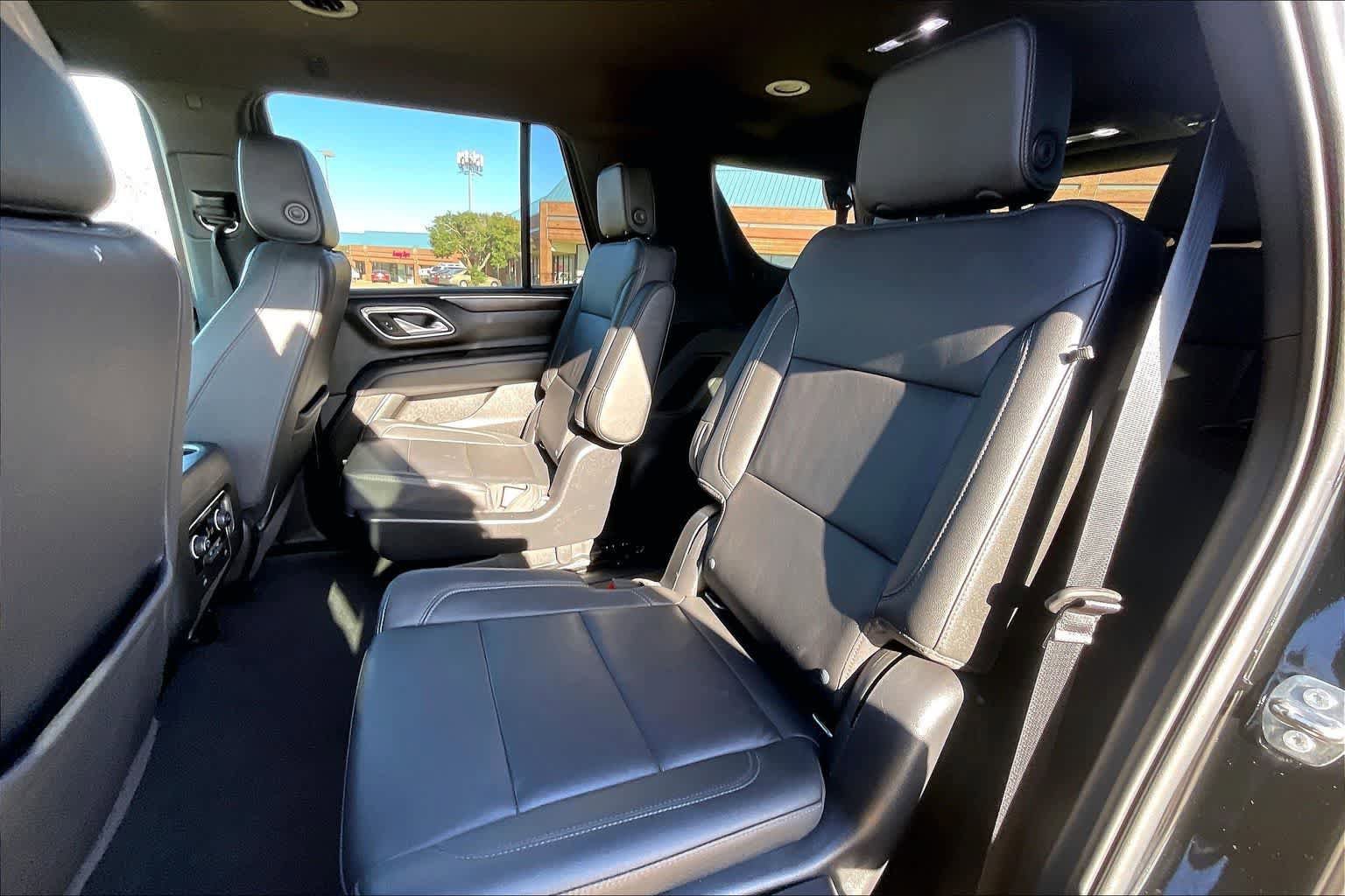 Used 2022 Chevrolet Tahoe Z71 AWD/4WD image 29
