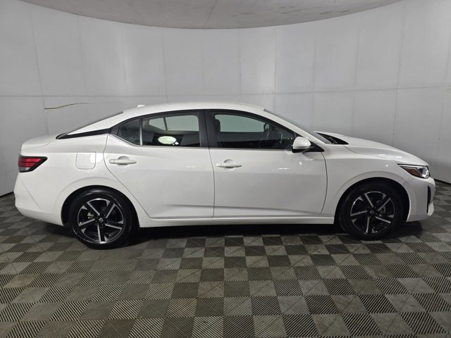 Used 2024 Nissan Sentra SV image 4