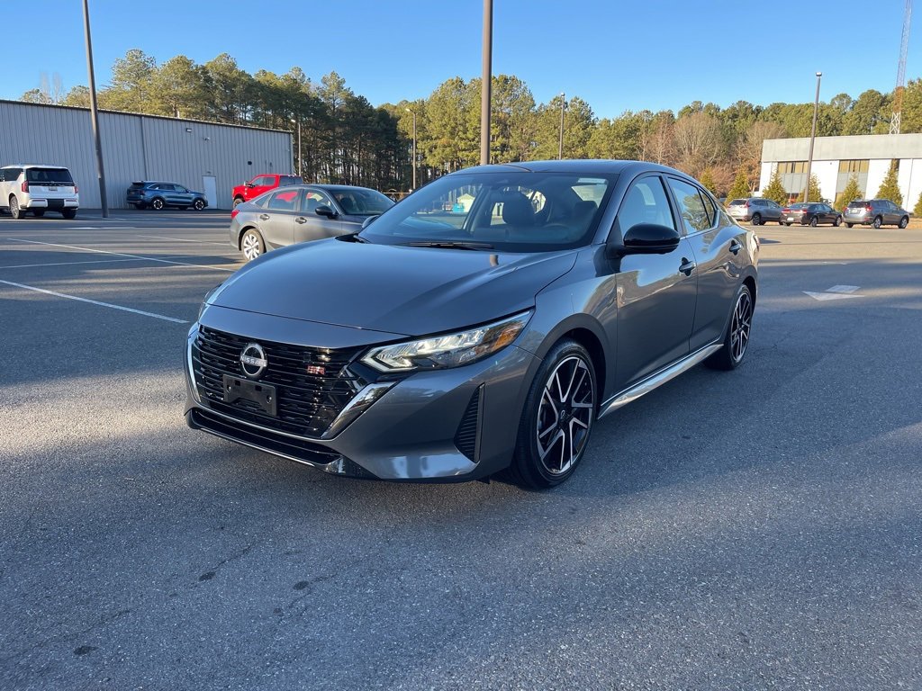 Certified 2025 Nissan Sentra SR w/ SR Premium Package image 2