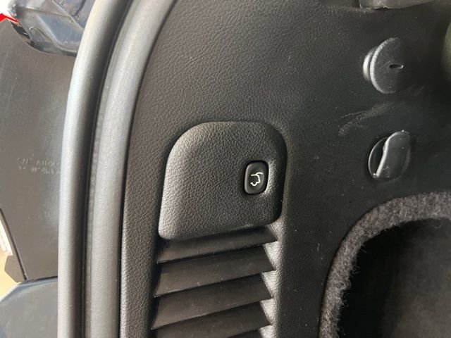 Used 2021 Jeep Grand Cherokee High Altitude AWD/4WD image 18