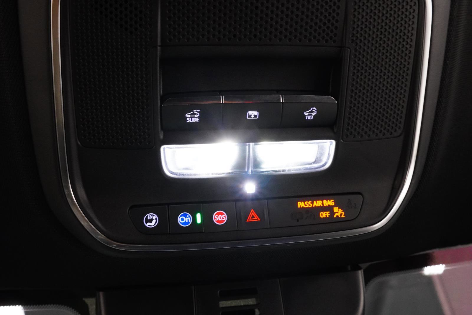 Used 2026 Chevrolet Traverse High Country w/ LPO, Floor Liner Package FWD image 27