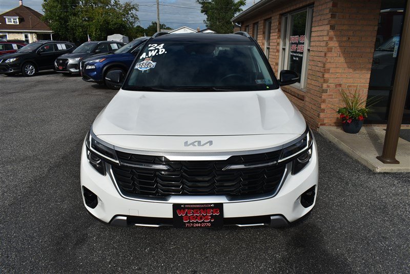 Used 2024 Kia Seltos S AWD/4WD image 8