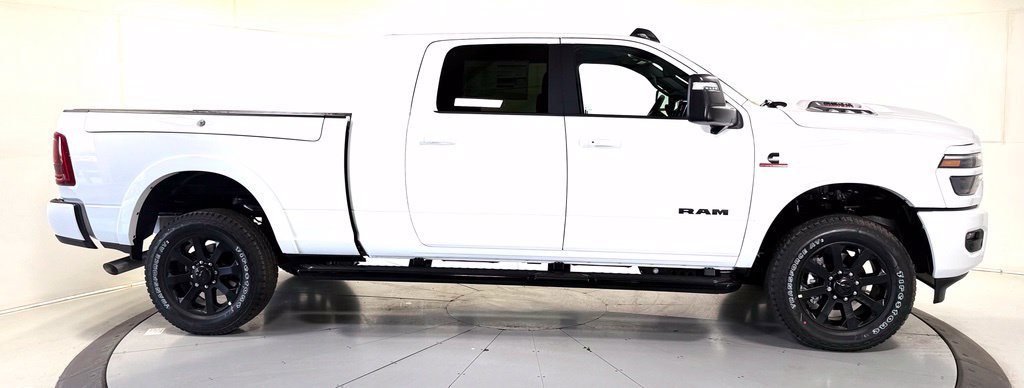New 2027 RAM 2500 Laramie AWD/4WD image 3