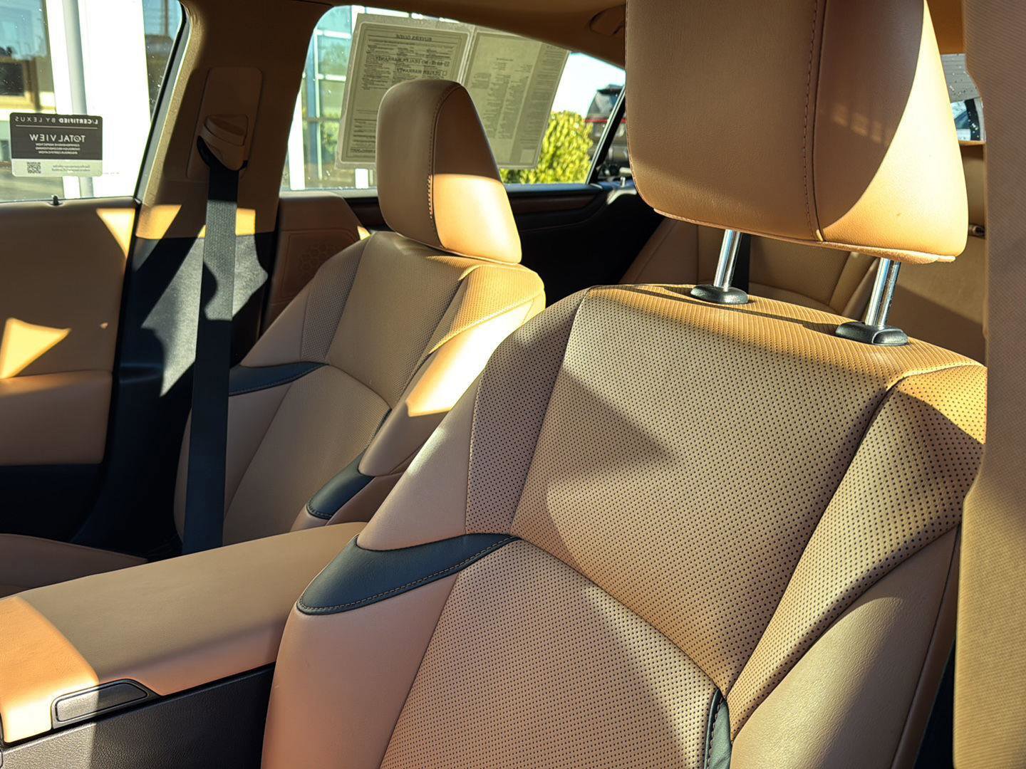 Certified 2022 Lexus ES 350 w/ Premium Package image 25