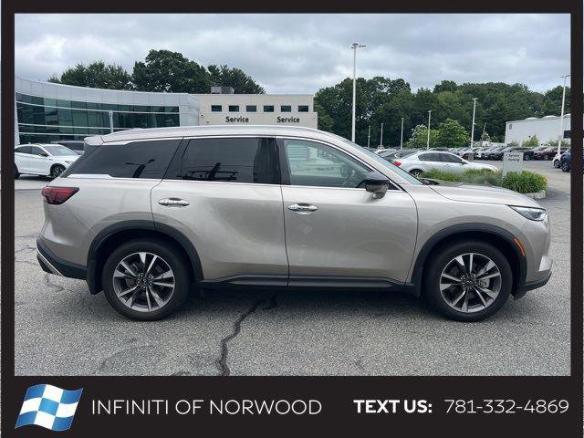 Used 2025 INFINITI QX60 Luxe w/ Vision Package image 2