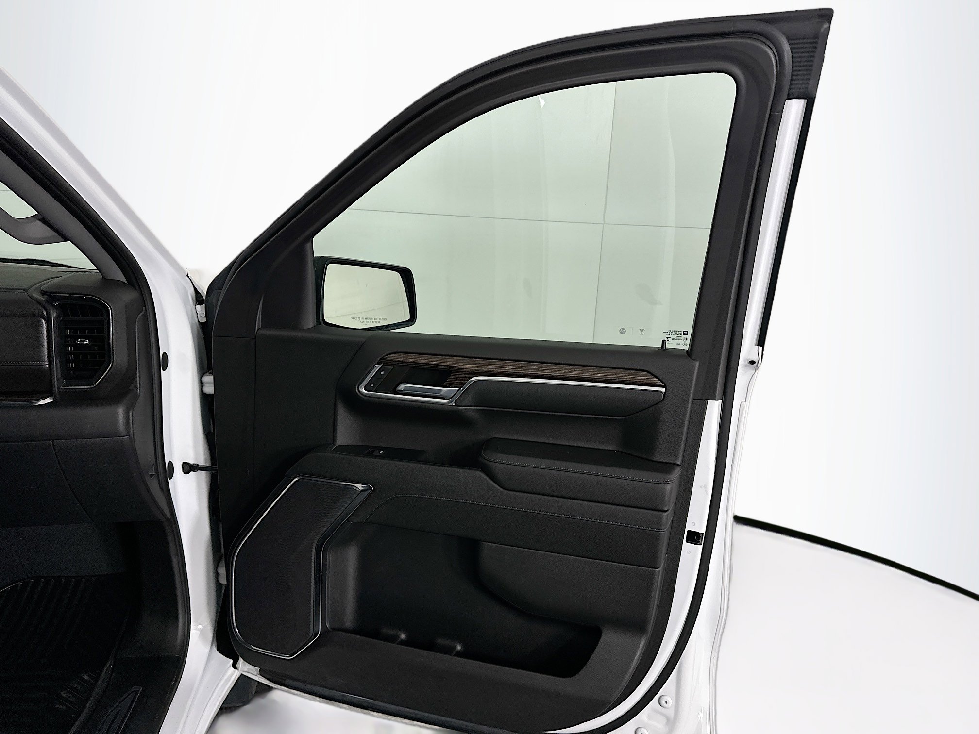 Used 2023 GMC Sierra 1500 Elevation image 30