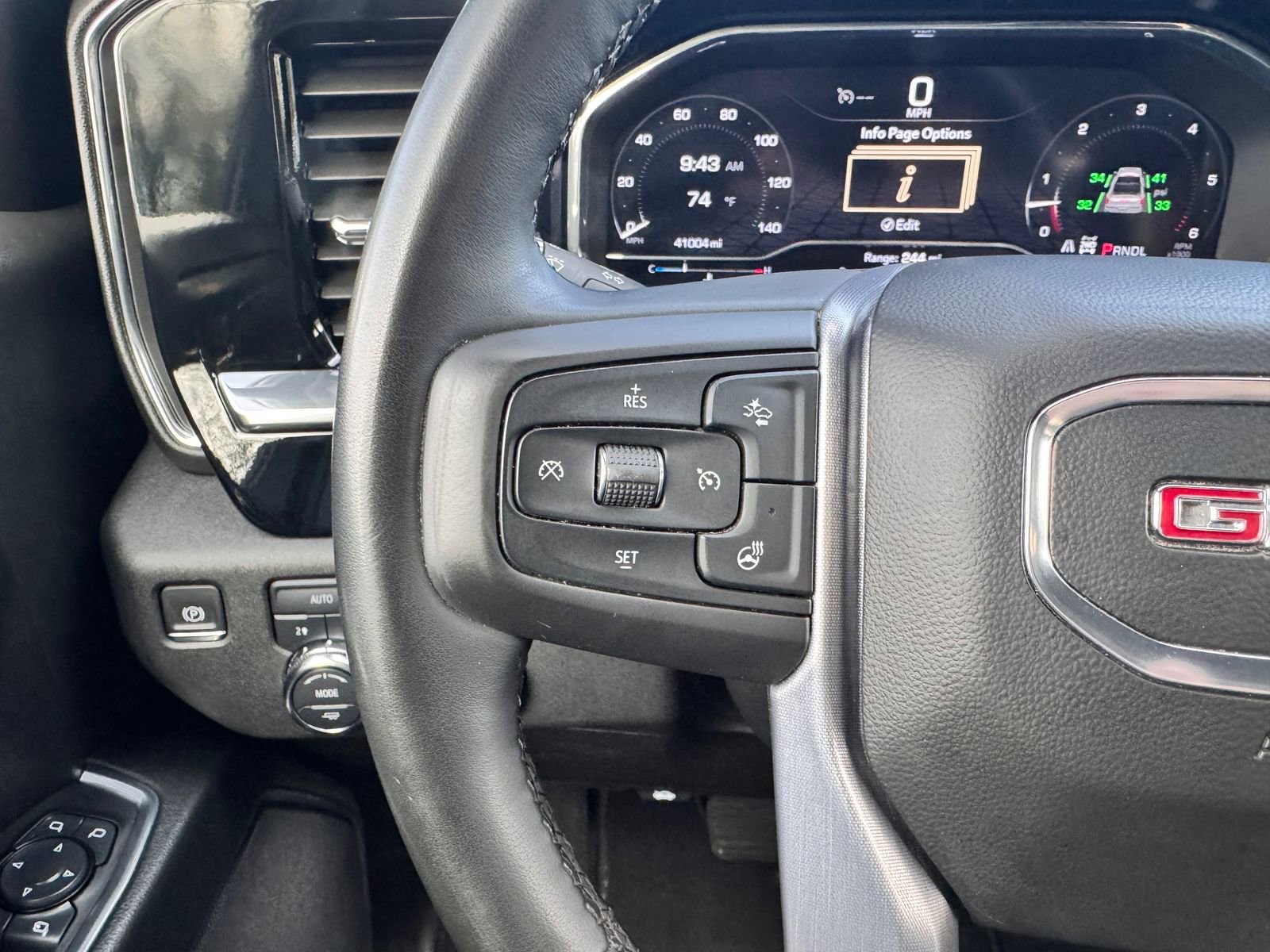 Used 2025 GMC Sierra 1500 SLT image 16