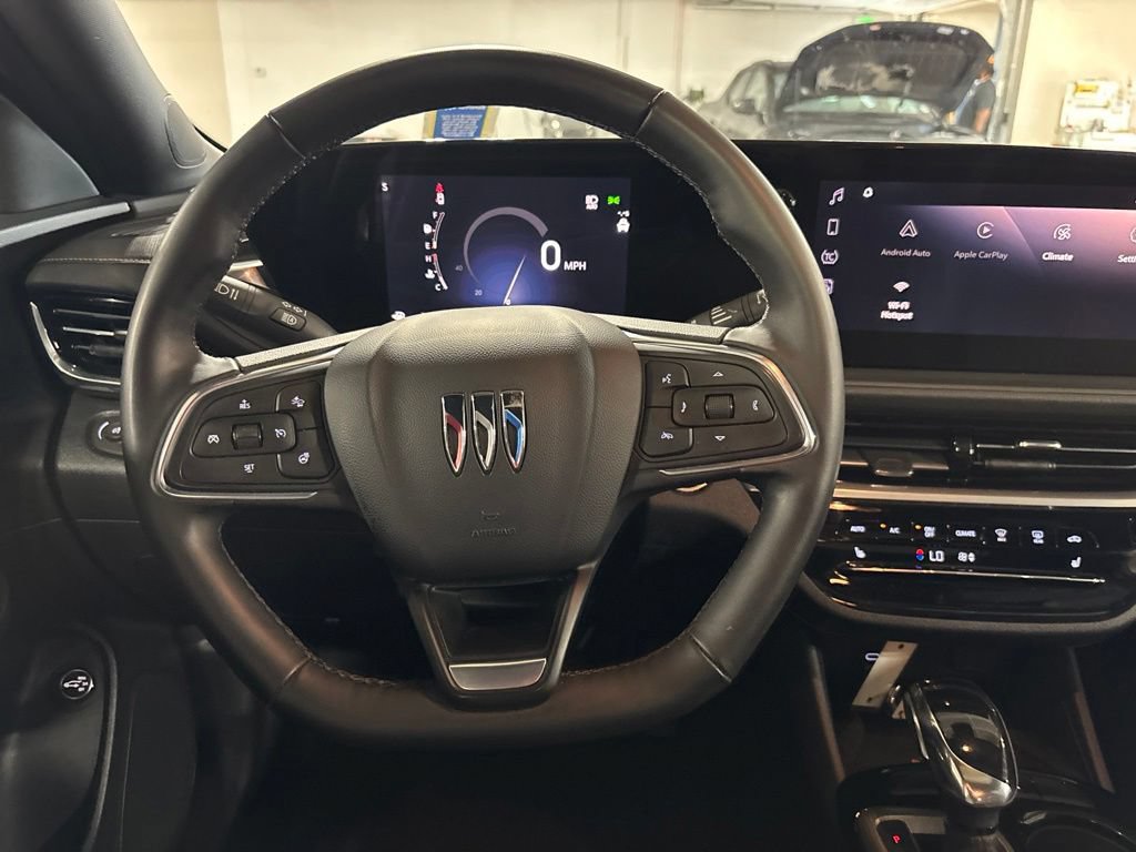 Used 2024 Buick Envista Avenir FWD image 11