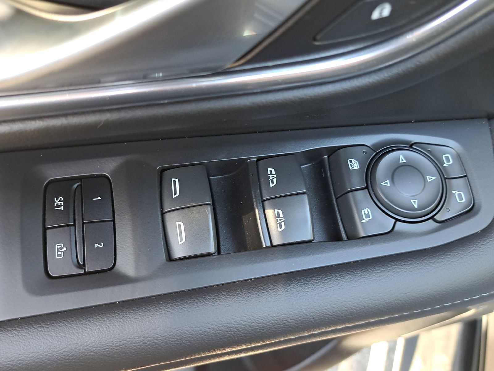 Used 2022 Chevrolet Tahoe LT w/ Luxury Package image 33