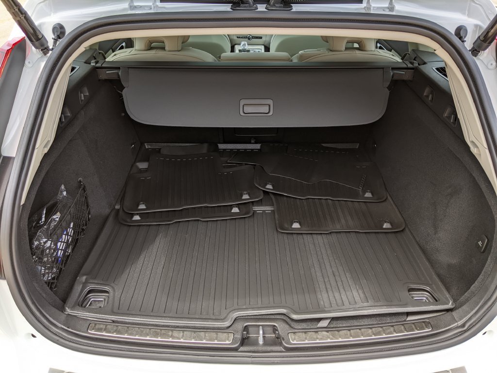 Certified 2026 Volvo V60 B5 Cross Country Ultra w/ Protection Package Premier AWD/4WD image 26