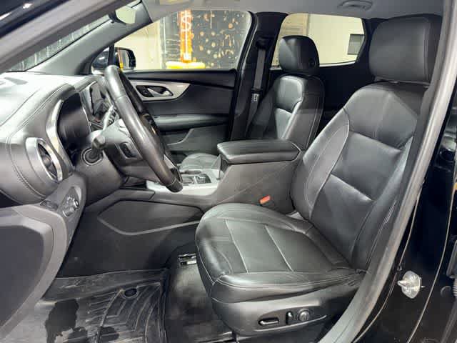 Used 2019 Chevrolet Blazer LT w/ Sound & Technology Package AWD/4WD image 3