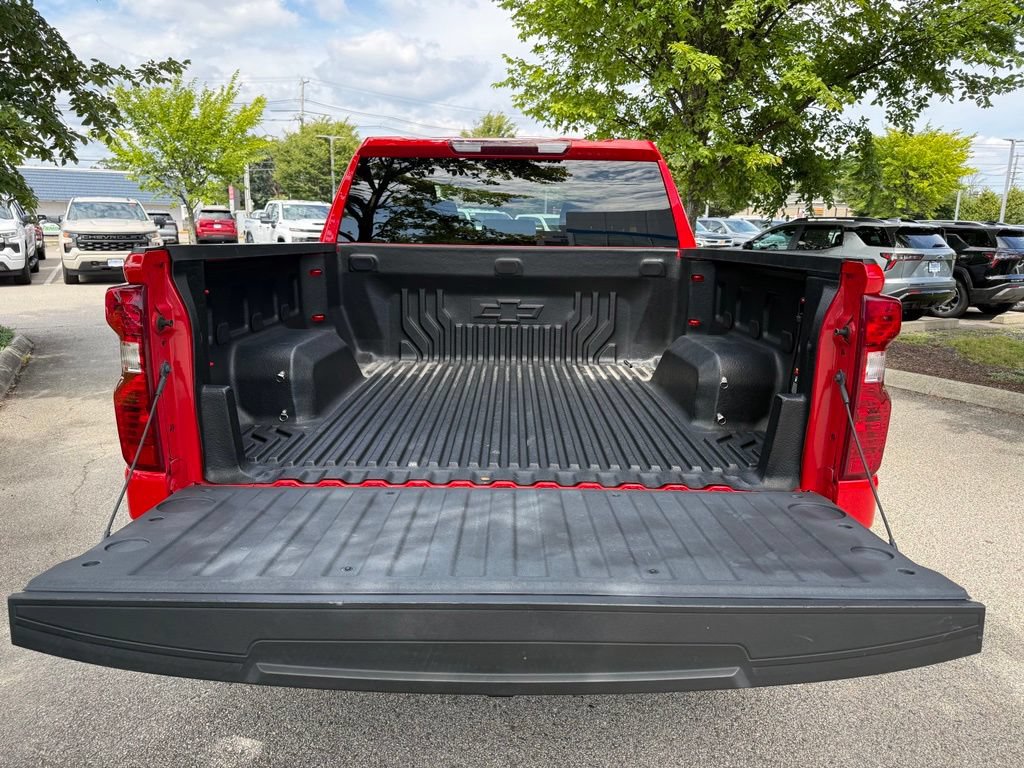Used 2022 Chevrolet Silverado 1500 LT AWD/4WD image 10