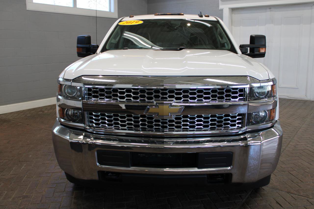 Used 2019 Chevrolet Silverado 2500 W/T w/ Snow Plow Prep Package AWD/4WD image 2