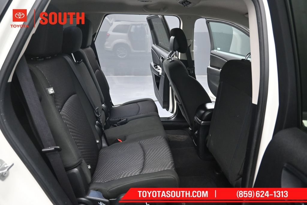 Used 2019 Dodge Journey SE FWD image 33