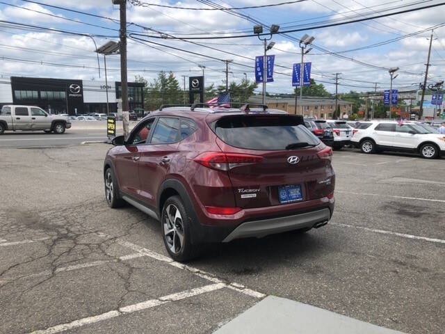 Used 2017 Hyundai Tucson Limited w/ Cargo Package AWD/4WD image 5