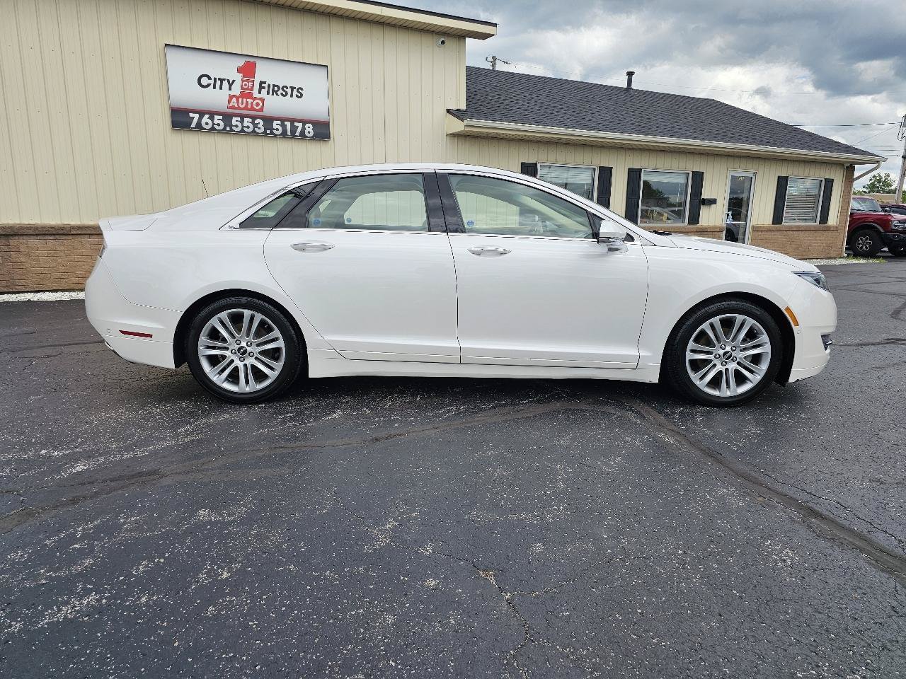 Used 2014 Lincoln MKZ Hybrid w/ Equipment Group 202A Reserve FWD image 37