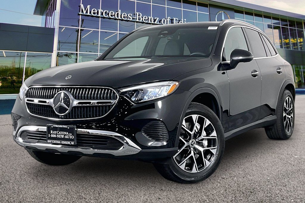 Certified 2025 Mercedes-Benz GLC 350e 4MATIC image 9
