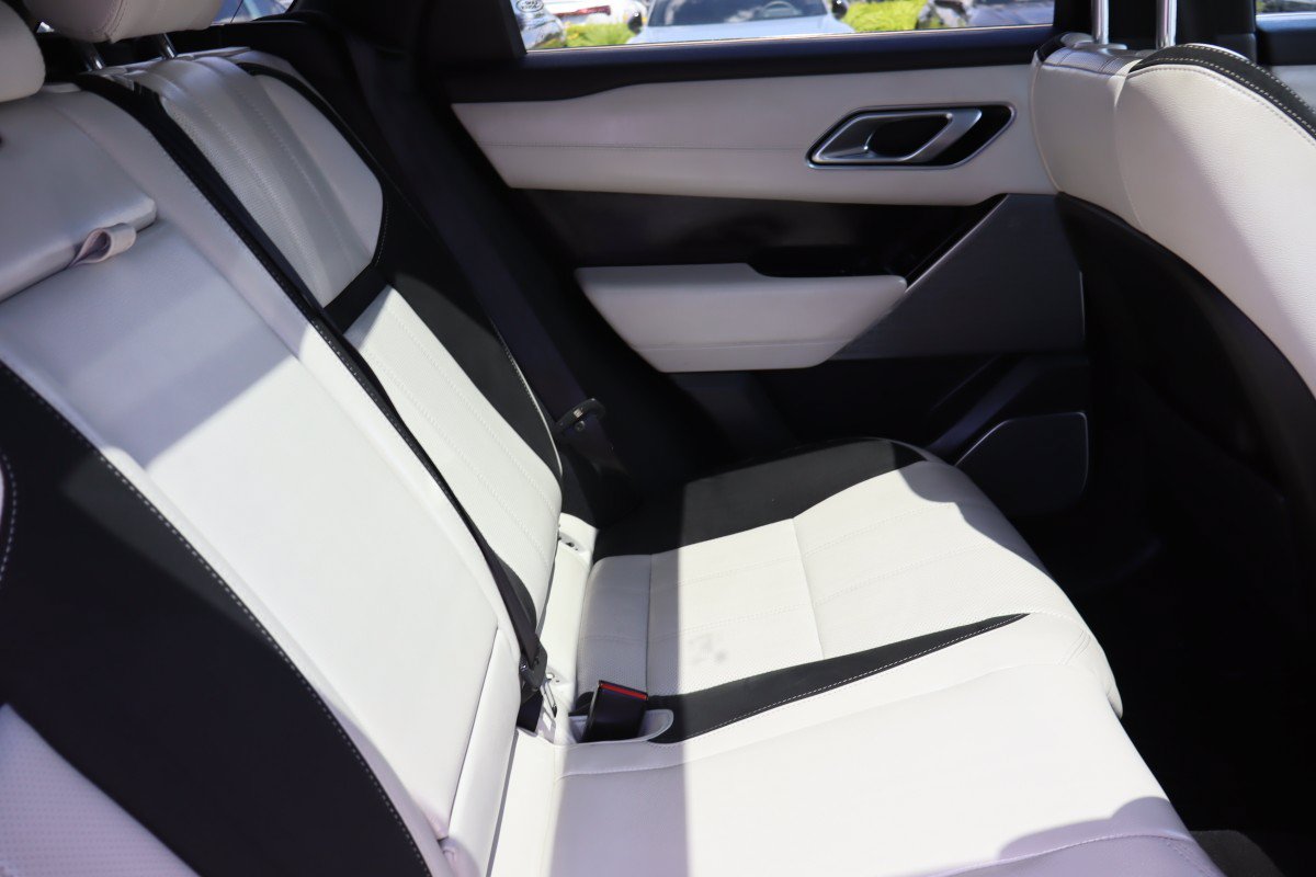 Used 2019 Land Rover Range Rover Velar R-Dynamic SE AWD/4WD image 15
