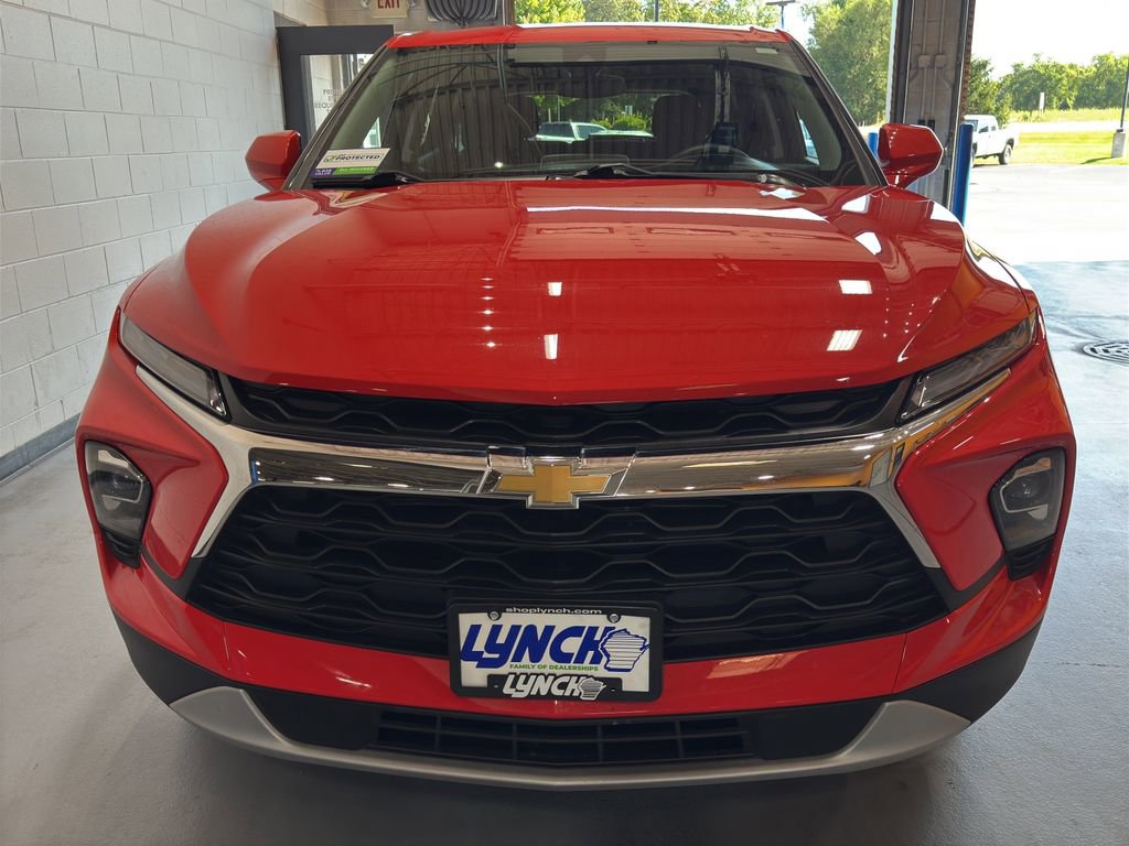 Used 2025 Chevrolet Blazer LT image 8