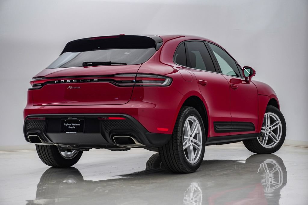 Certified 2026 Porsche Macan AWD/4WD image 11