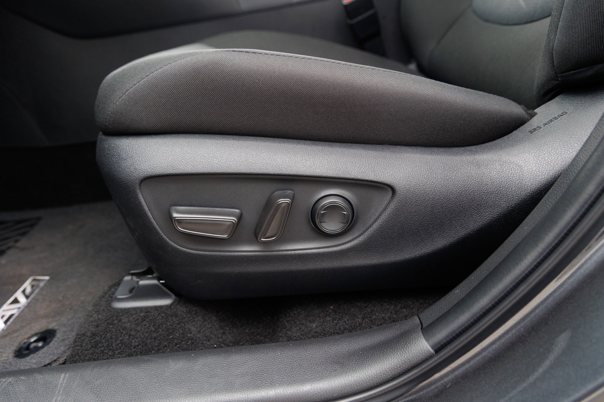 Certified 2025 Toyota RAV4 XLE image 40