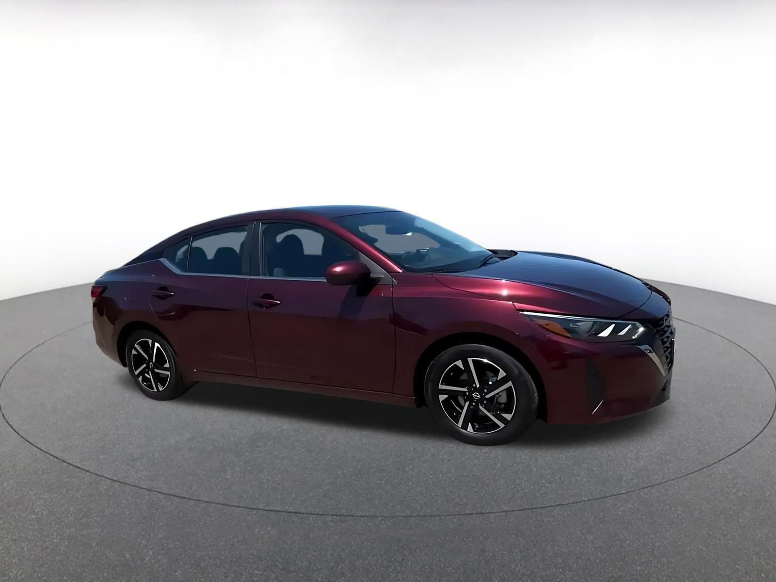 Used 2025 Nissan Sentra SV FWD image 2