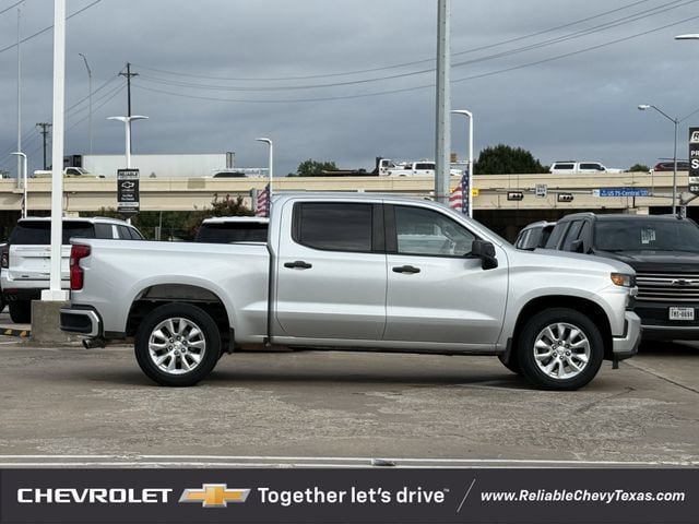 Used 2020 Chevrolet Silverado 1500 Custom w/ Custom Value Package AWD/4WD image 5