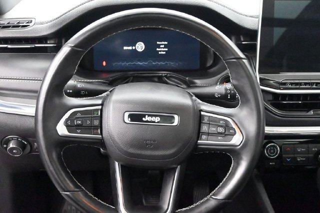 Used 2022 Jeep Compass High Altitude AWD/4WD image 28