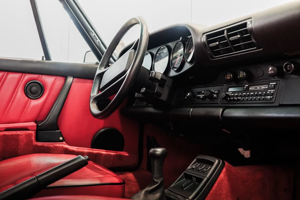 Used 1989 Porsche 911 Carrera 4 AWD/4WD image 28