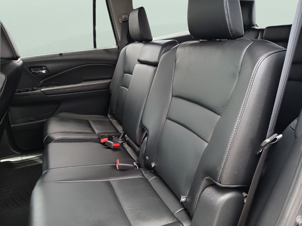 Used 2021 Honda Pilot Special Edition image 14