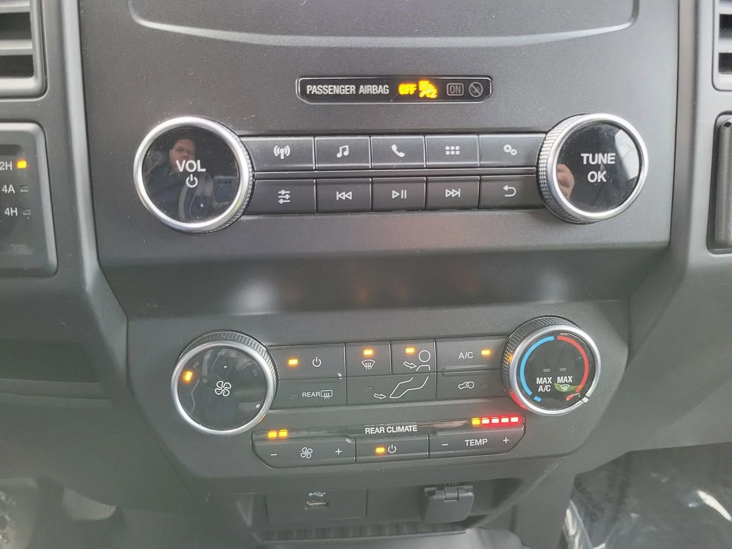 Used 2020 Ford Expedition XL AWD/4WD image 26