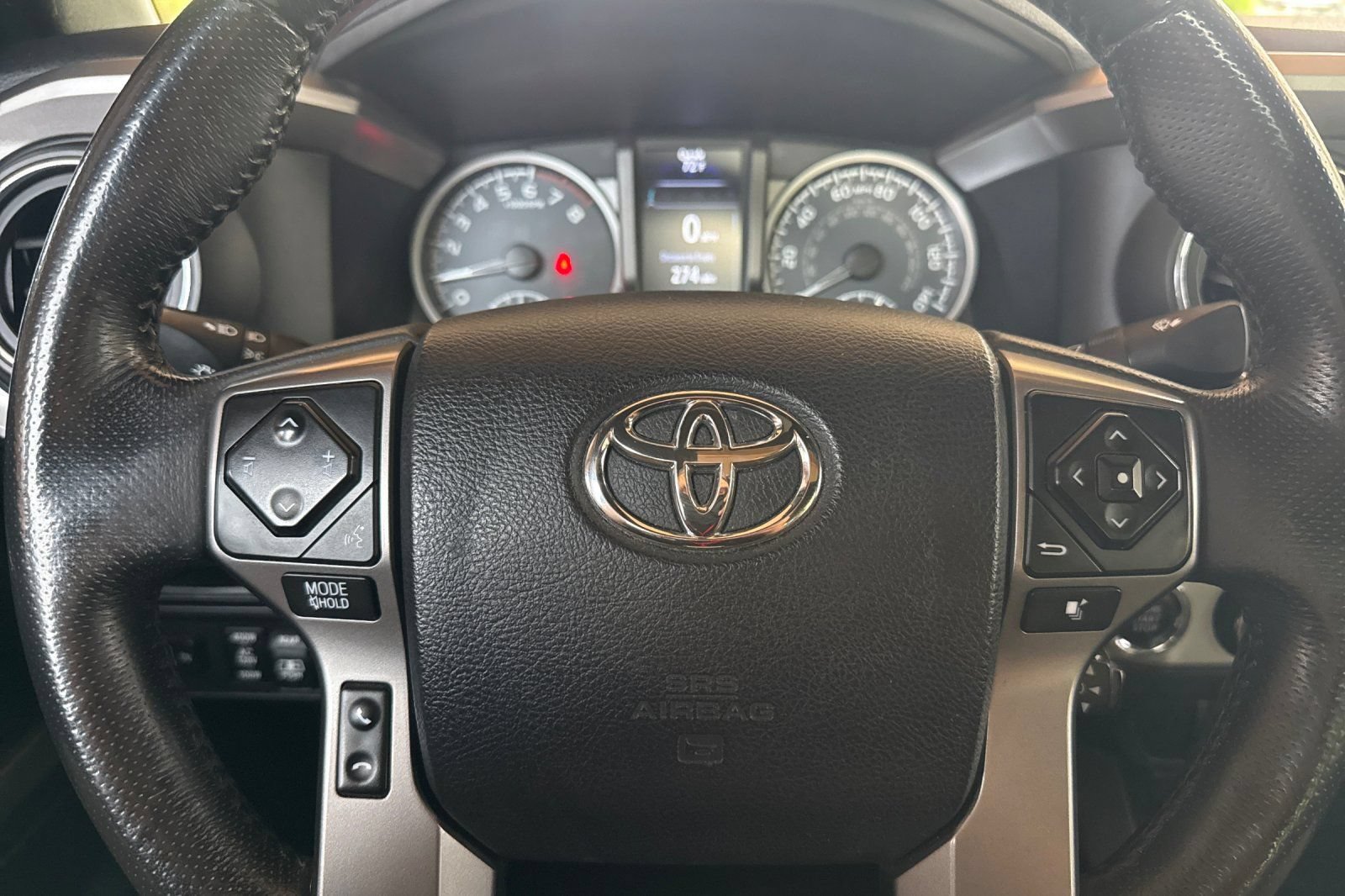 Used 2017 Toyota Tacoma Limited AWD/4WD image 30