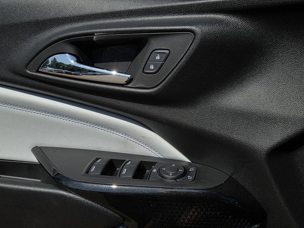 New 2026 Chevrolet Trax LT w/ LT Convenience Package FWD image 18