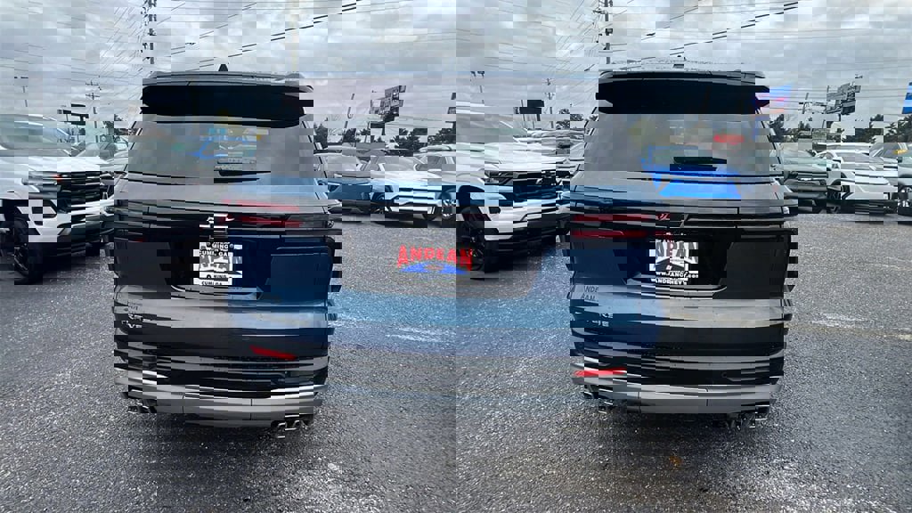 New 2026 Chevrolet Traverse LT w/ Sun and Wheel Package image 6