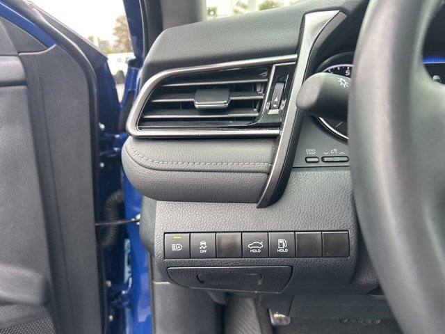 Used 2024 Toyota Camry SE image 25