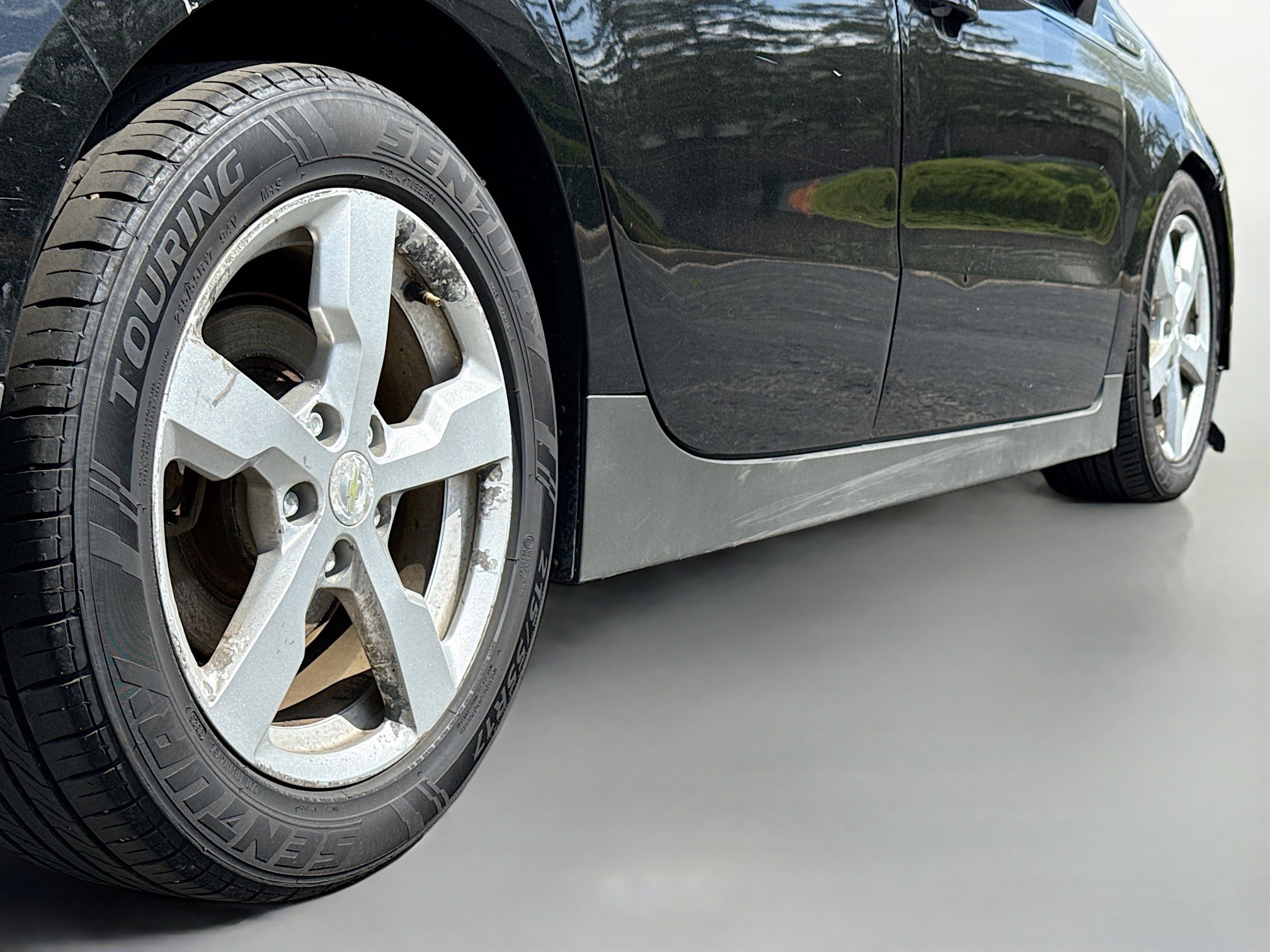 Used 2012 Chevrolet Volt FWD image 13