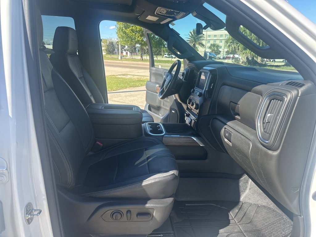 Used 2021 Chevrolet Silverado 1500 High Country w/ Technology Package image 11