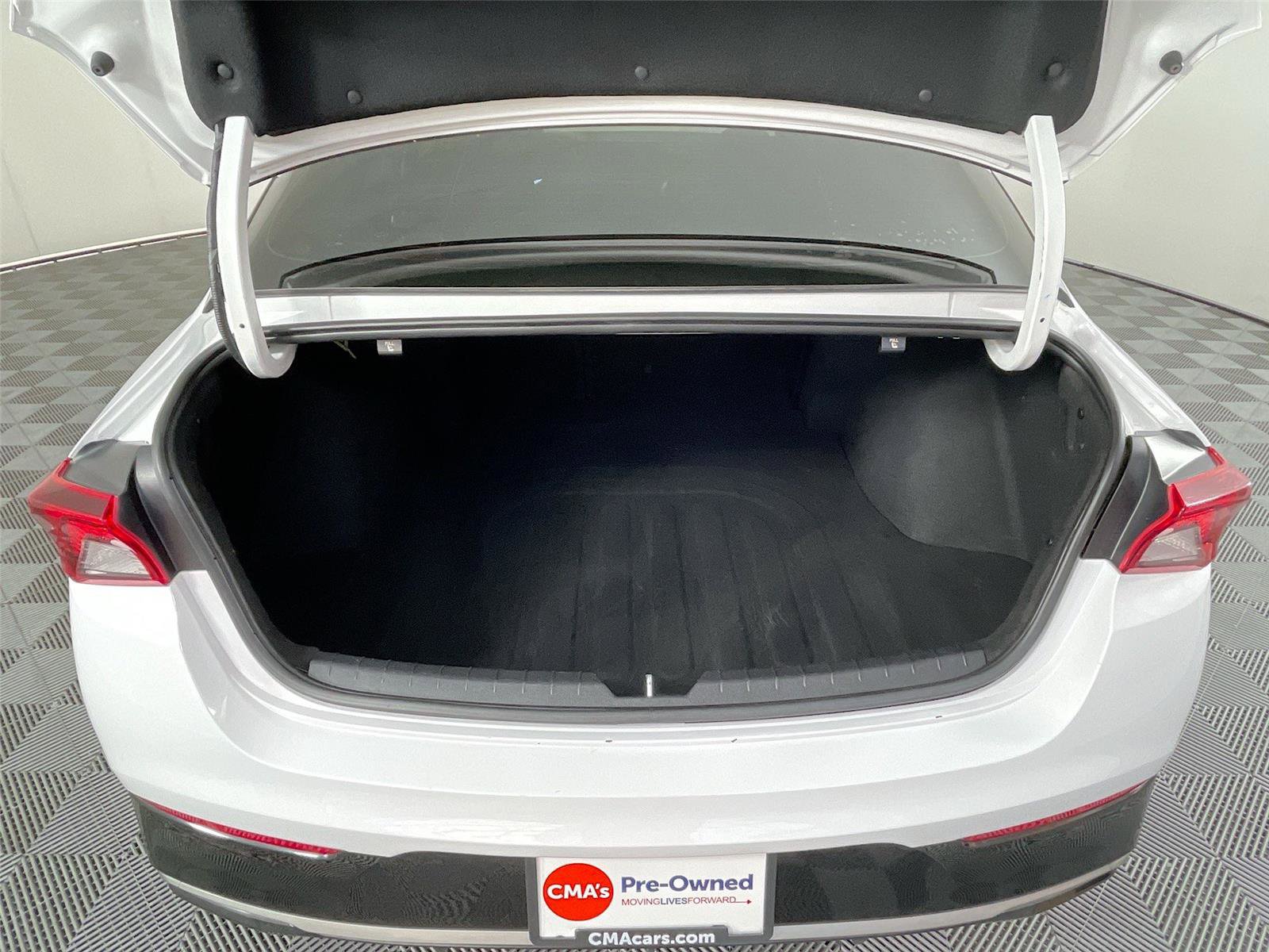 Used 2021 Kia K5 LXS image 27