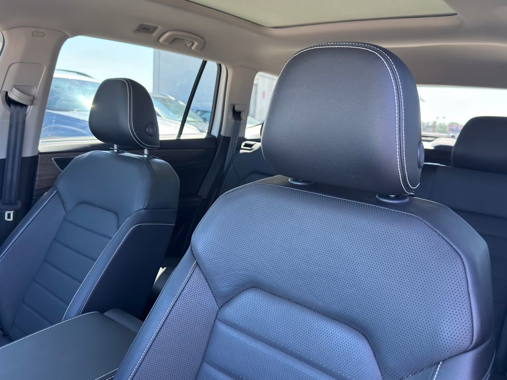 Used 2024 Volkswagen Atlas SEL AWD/4WD image 12