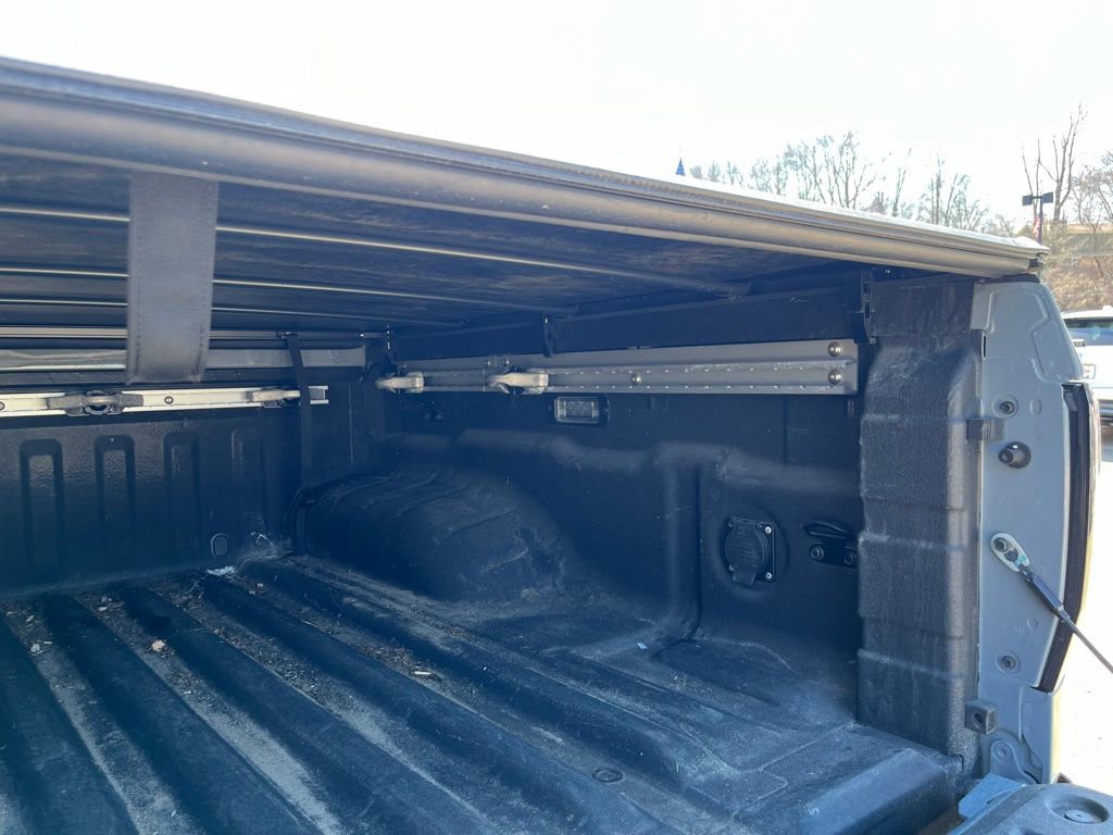 Used 2023 Nissan Frontier PRO-4X w/ Pro-4X Premium Package image 13